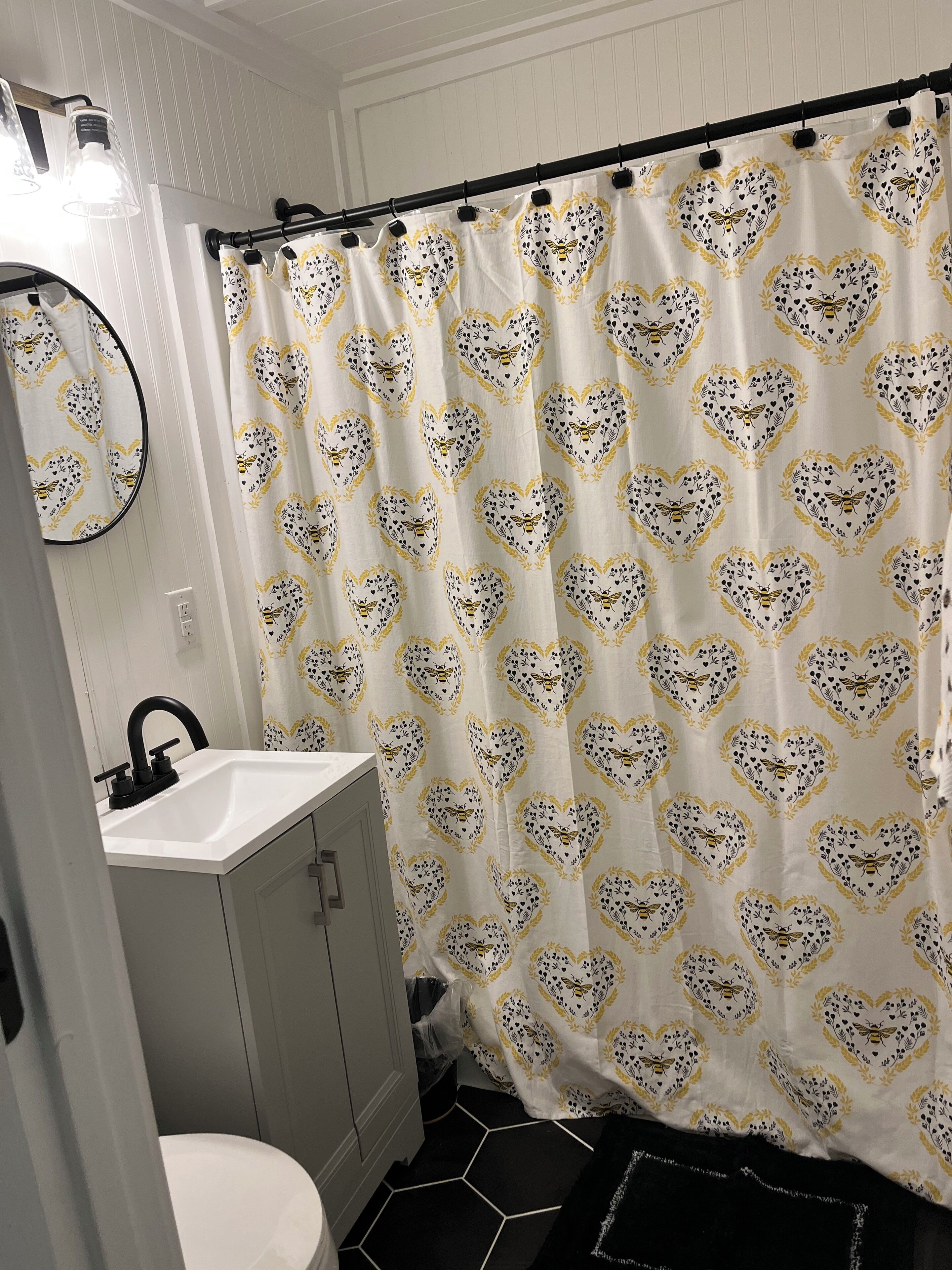 Dusche, Handtücher, Seife, Toilettenpapier