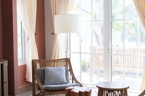 Living area - Villa Novaworld Phan Thiet - Elity (Phan Thiet)