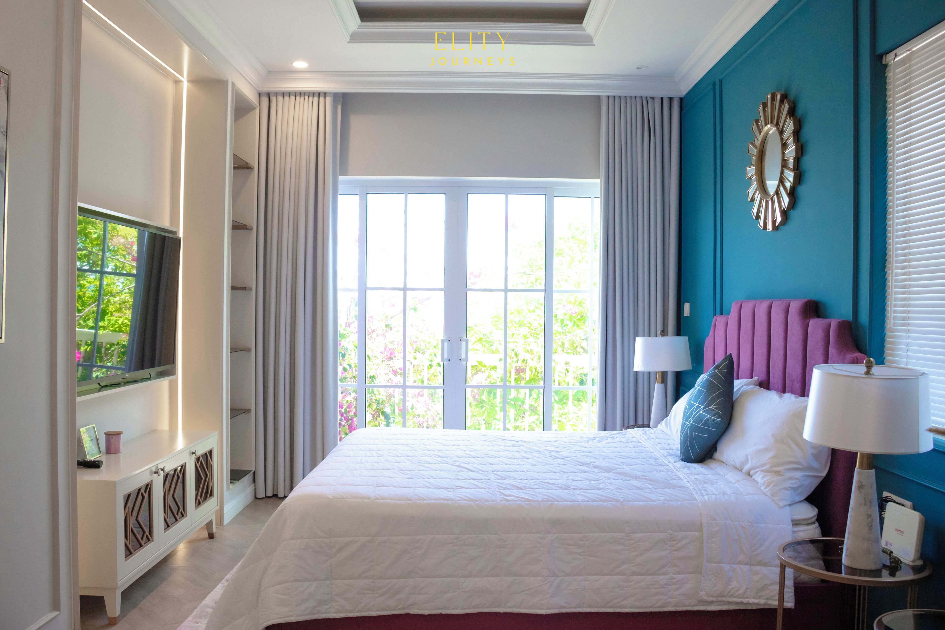 Biệt thự Premium, quang cảnh vườn | Trang bị nội thất với thiết kế riêng biệt, bàn, phòng cách âm 