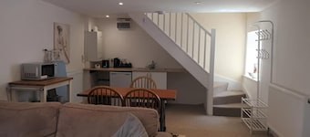Portsmouth Arms Hotel rooms and cottages