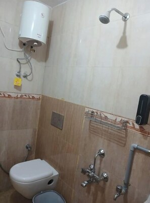 淋浴設備、番梘、廁紙