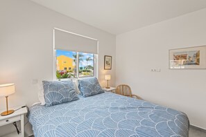 Free WiFi, bed sheets - Punta azul 12A Ocean resort  (Sabana Westpunt)