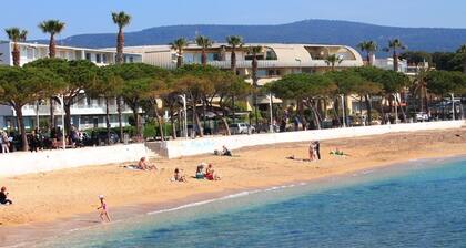 "Le Cigalou" duplex house-parking near the sea