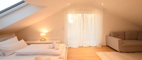 4 chambres, fer et planche à repasser, Wi-Fi, draps fournis