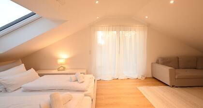 ღLIBORIA I Stylische Maisonette I See