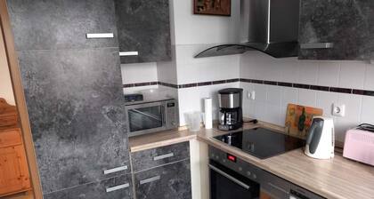 Idyllic apartment in Tecklenburg-Leeden - quiet location with balcony