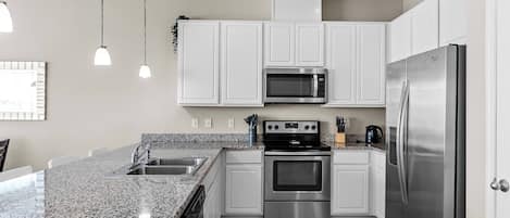 Fridge, microwave, oven, stovetop