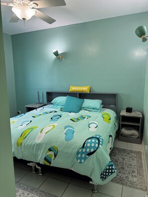 3 bedrooms, iron/ironing board, WiFi, bed sheets