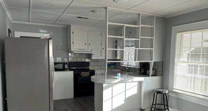 2-bedroom building in amazing Atlantic with AC, WiFi. Relax and enjoy