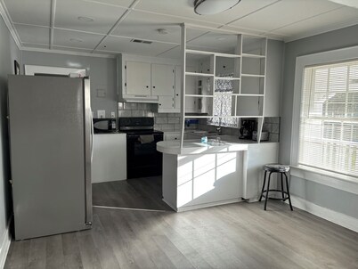 2-bedroom building in amazing Atlantic with AC, WiFi. Relax and enjoy