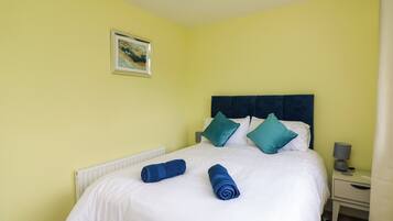 2 bedrooms, individually decorated, individually furnished, free WiFi