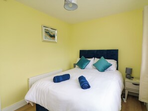 2 bedrooms, individually decorated, individually furnished, free WiFi