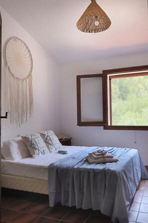 3 chambres, fer et planche à repasser, lit parapluie, Wi-Fi gratuit