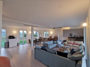 Fireplace - Pieds dans l'eau in Brittany for 12 people (Plouguerneau)