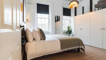 1 bedroom, iron/ironing board, travel cot, free WiFi