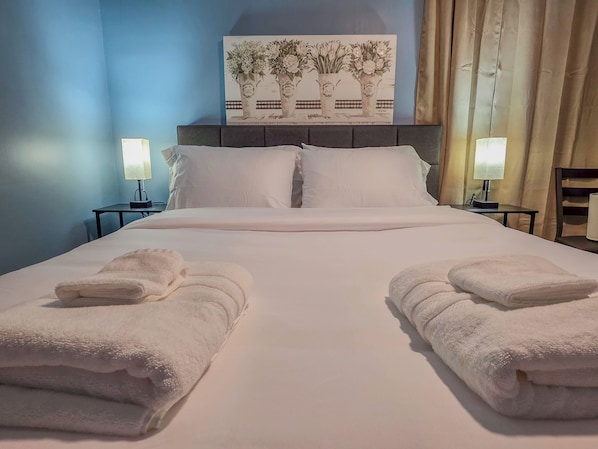 3 bedrooms, iron/ironing board, WiFi, bed sheets