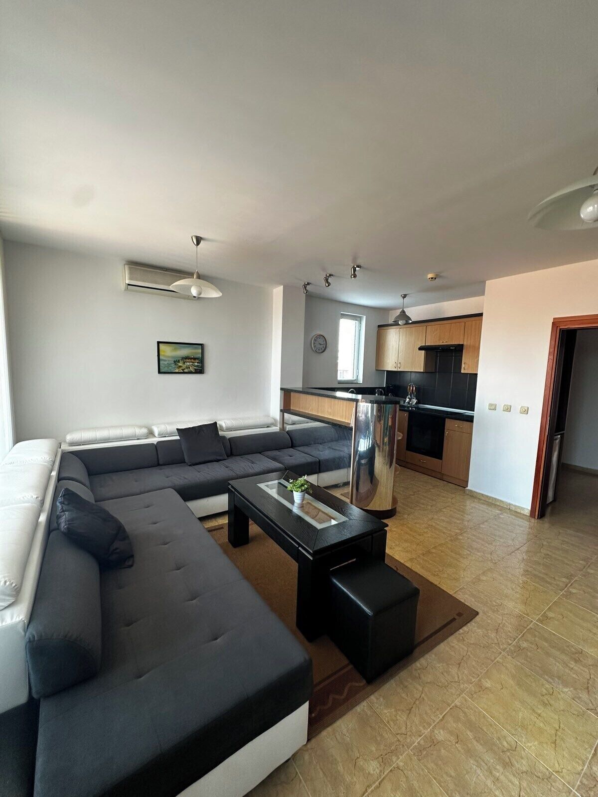 Standard-Apartment, 1 Schlafzimmer, Balkon, Meerblick | Wohnbereich
