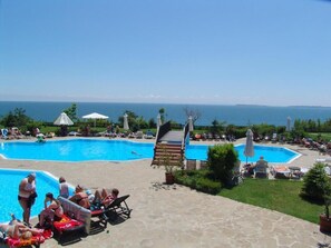 Blackout drapes, iron/ironing board, free WiFi