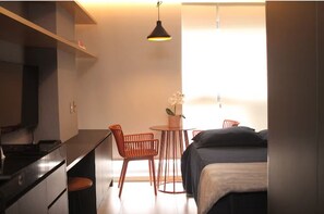 1 chambre, fer et planche à repasser, Wi-Fi, draps fournis