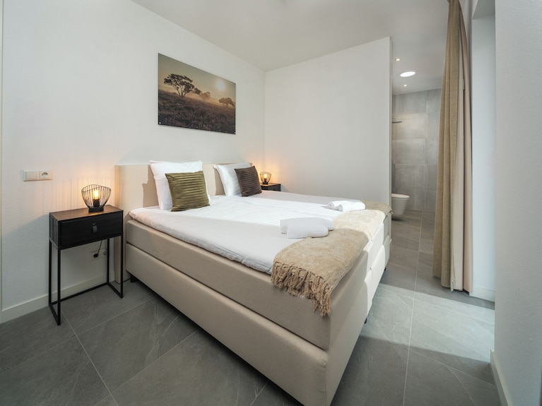 Luxury 4-person Villa On The Water With Modern Kitchen, Private Jetty And A Spacious Terrace With Barbecue And Lounge Set. Perfect For Rest And Relaxation! - Lelystad