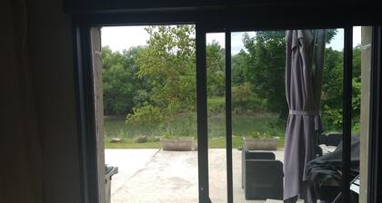 Country house bord de seine