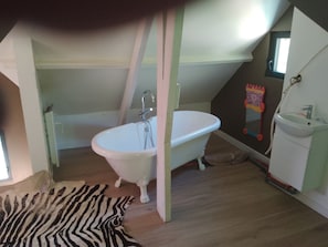 Dusche, Handtücher, Toilettenpapier
