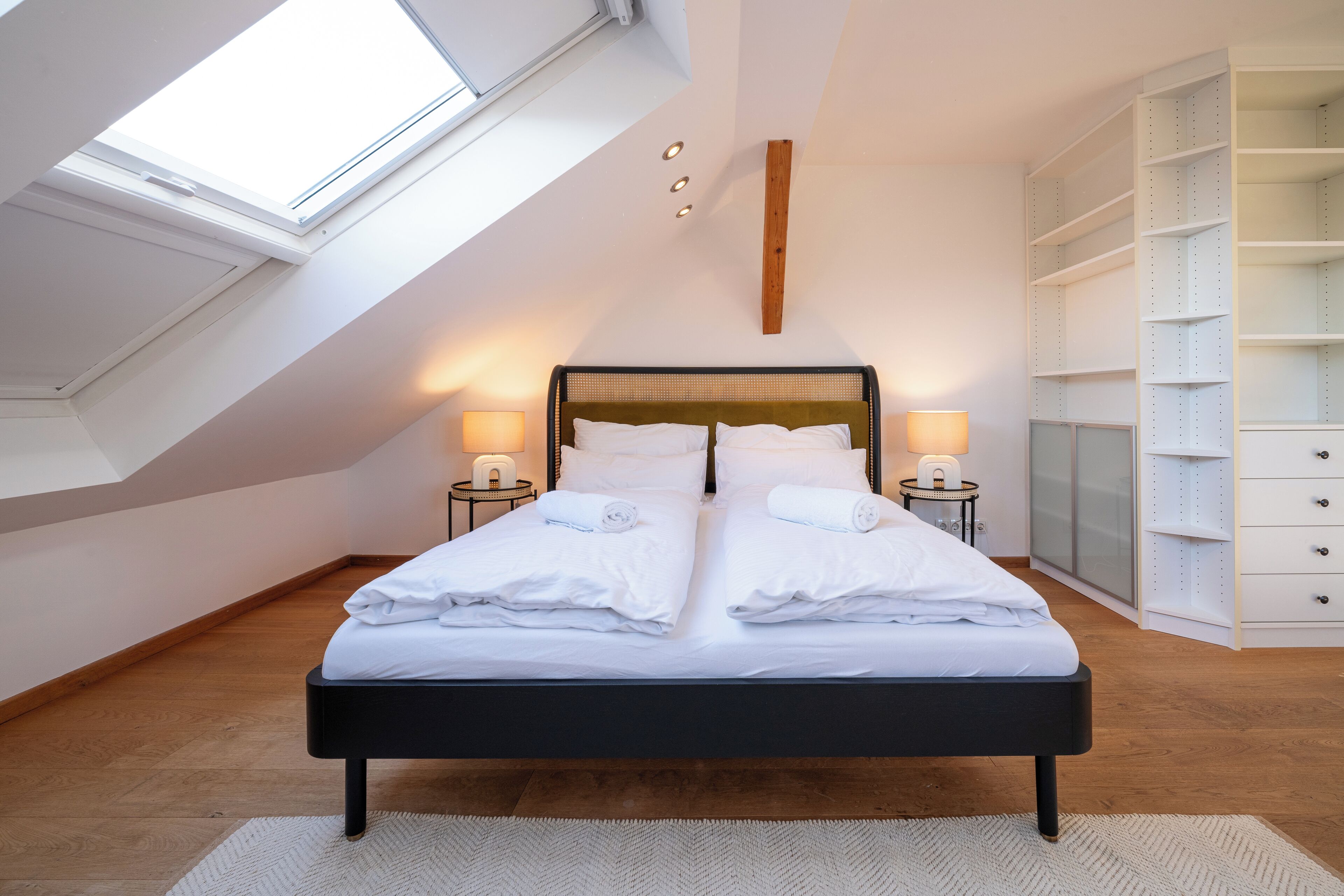 5 Schlafzimmer, Bügeleisen/Bügelbrett, WLAN, Bettwäsche