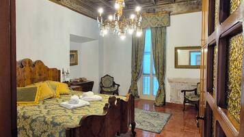 1 Schlafzimmer, BĂŒgeleisen/BĂŒgelbrett, WLAN, BettwĂ€sche