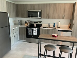 Microwave, oven, stovetop, dishwasher