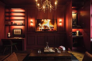 Interior - Huntly House - A Residence Like No Other (Glasgow)