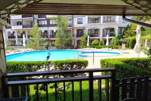 Iron/ironing board, free WiFi