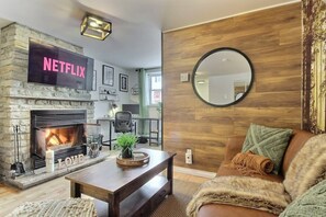 TV, fireplace, offices