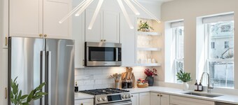 Luxurious Condo near MIT, Harvard & the T+ Parking