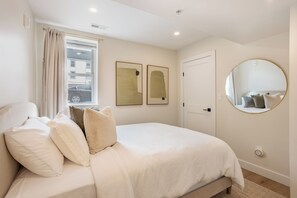 5 Schlafzimmer, Bügeleisen/Bügelbrett, WLAN, Bettwäsche
