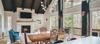 Cozy Chalet by the Lake | Your Perfect Escape