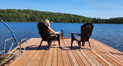 Cozy Chalet by the Lake | Your Perfect Escape