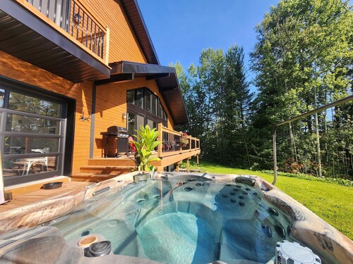 Cozy Chalet by the Lake | Your Perfect Escape