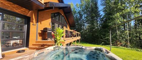 Bain à remous extérieur