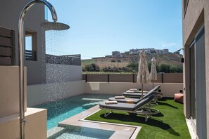 Alberca al aire libre 