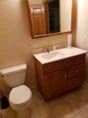 Dusche, Handtücher, Seife, Toilettenpapier