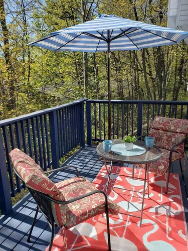 Sunny 3-bedroom house 1.2 miles from charming Old Orchard Beach