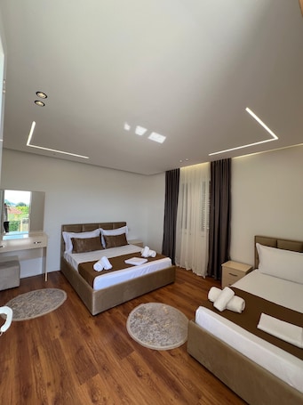 2 bedrooms, WiFi, bed sheets. Villa S&M Shkoder
