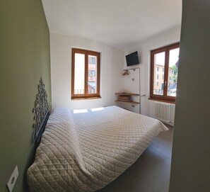 1 bedroom, free WiFi, bed sheets - Morandi Appartamento Studio Pieve (Tremosine)