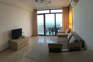 Blackout drapes, iron/ironing board, free WiFi
