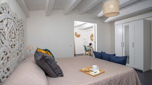 3 chambres, fer et planche à repasser, Wi-Fi gratuit, draps fournis