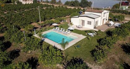 Profumo di Zagara 6+2, Emma Villas