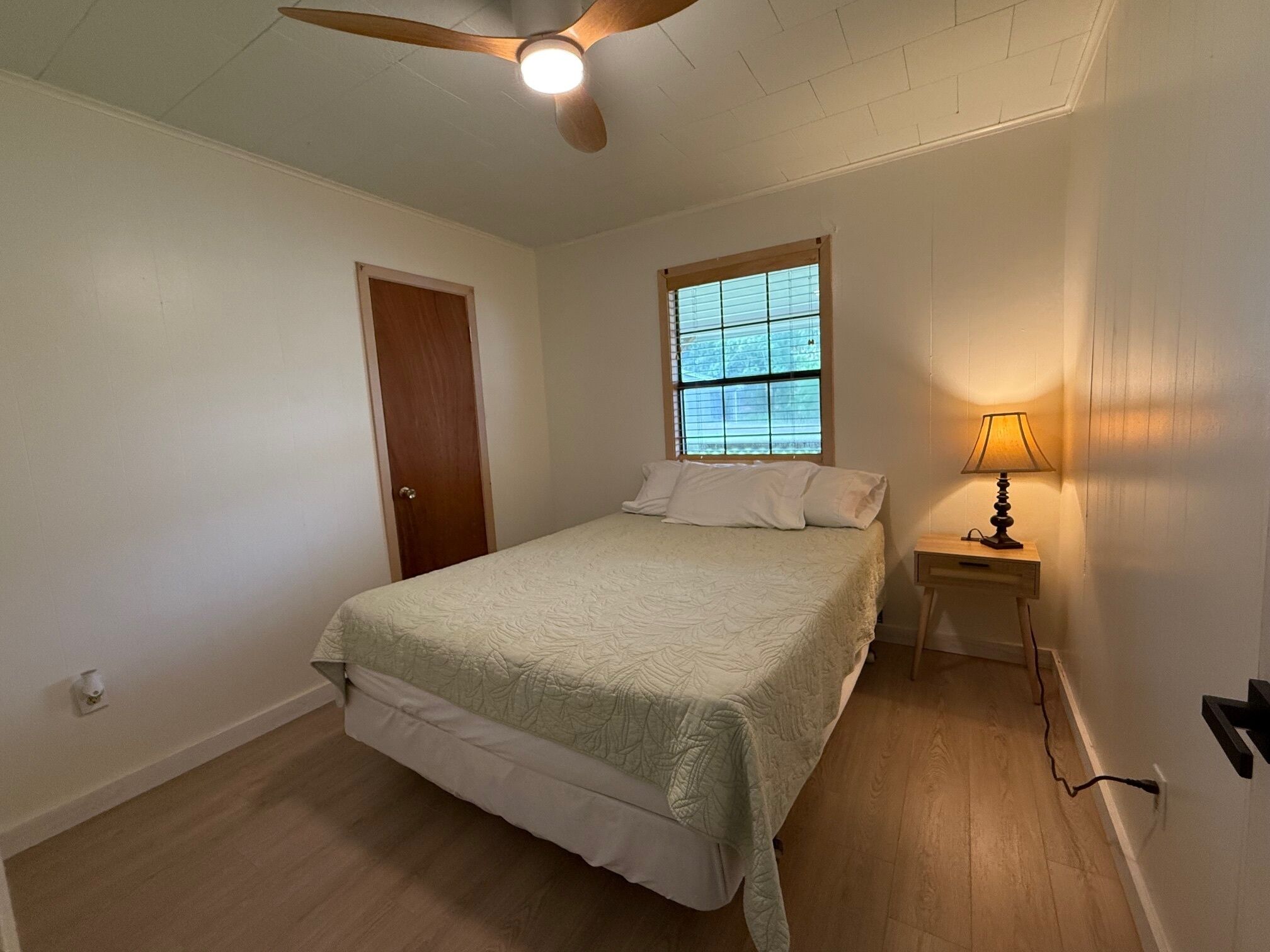 4 bedrooms, WiFi, bed sheets