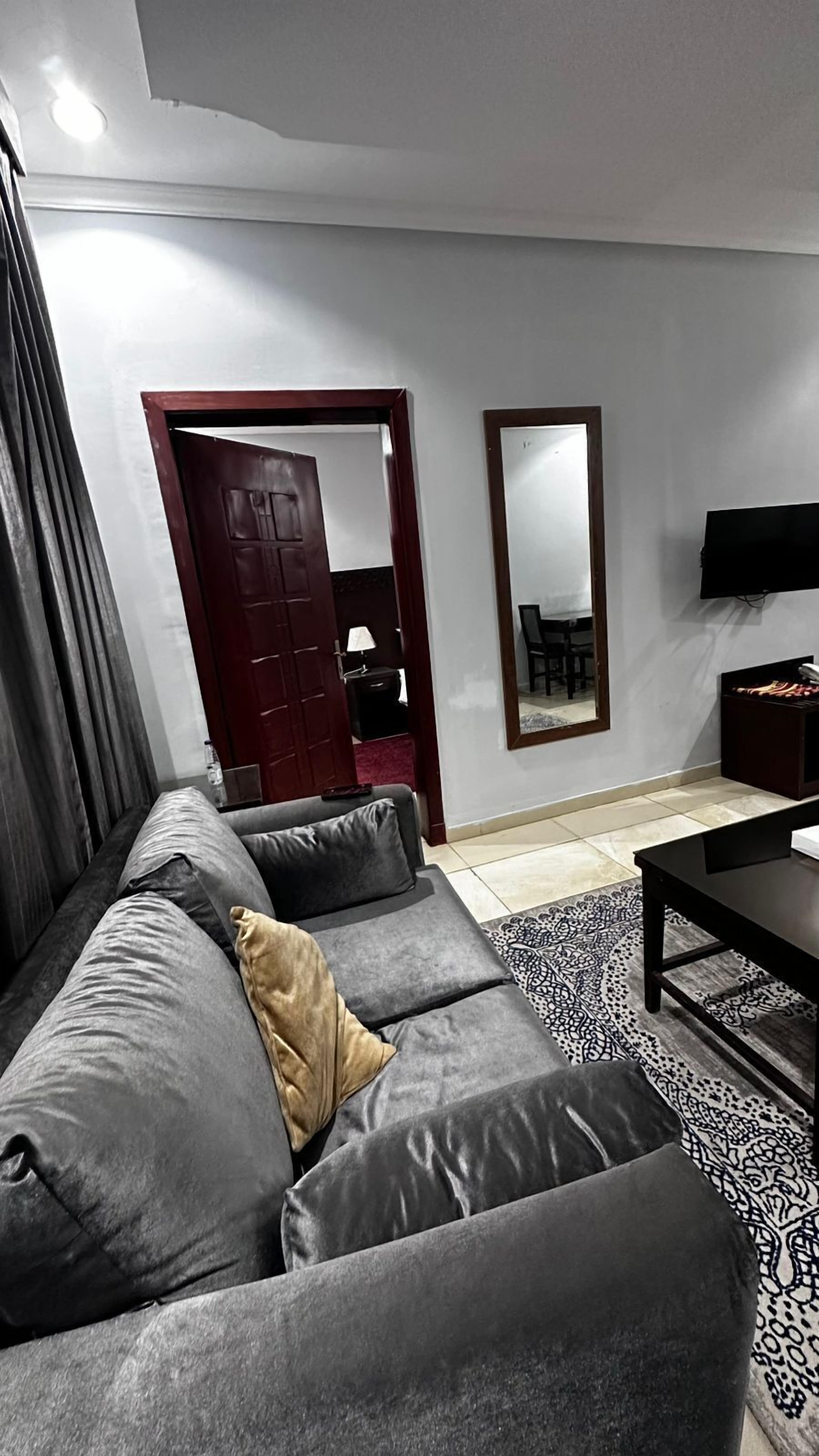 One Bedroom | 起居區