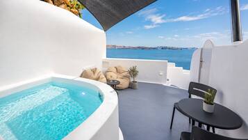 Suite – deluxe, spabadekar, sjøutsikt | Terrasse/patio