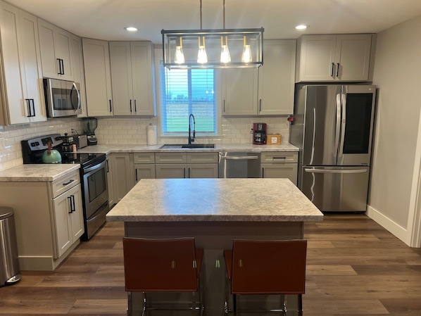 Microwave, oven, stovetop, dishwasher